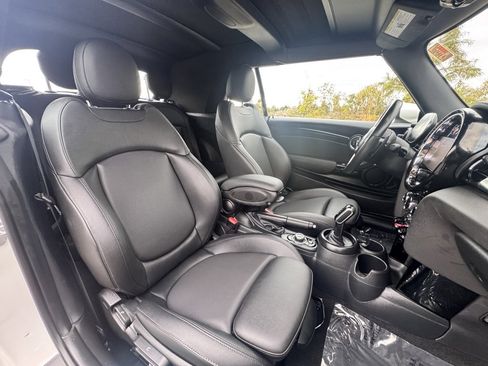 Used 2024 MINI Cooper S image 25