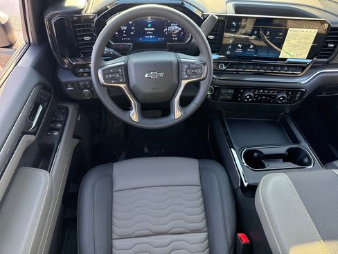 New 2026 Chevrolet Silverado 2500 ZR2 AWD/4WD image 18