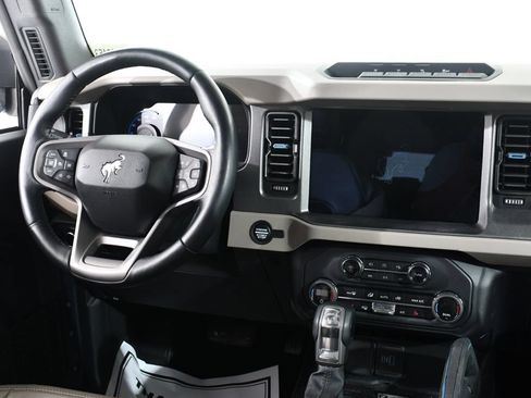 Used 2024 Ford Bronco Wildtrak AWD/4WD image 8