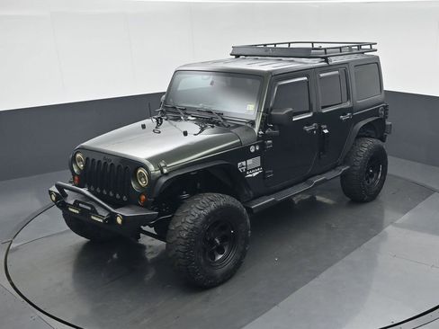 Used 2012 Jeep Wrangler Unlimited Sahara AWD/4WD image 42