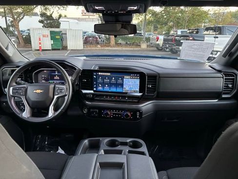 Certified 2025 Chevrolet Silverado 1500 LT image 28