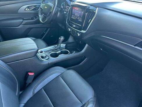 Used 2020 Chevrolet Traverse Premier w/ Redline Edition AWD/4WD image 19