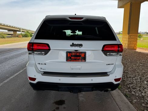 Used 2021 Jeep Grand Cherokee Limited w/ Trailer Tow Group IV image 4