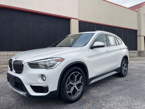 Used 2019 BMW X1 xDrive28i w/ Convenience Package AWD/4WD image 1
