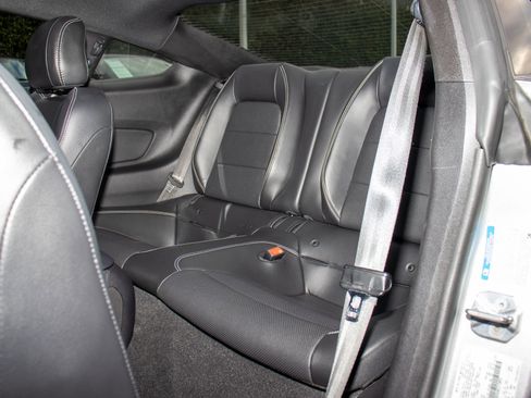 Used 2019 Ford Mustang Premium w/ Ecoboost Performance Package image 7