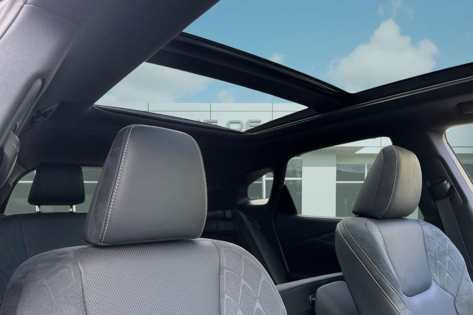 New 2026 Lexus RX 450h AWD image 22