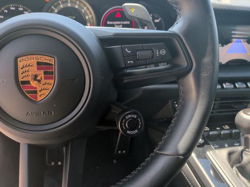 Used 2022 Porsche 911 GT3 RWD image 16
