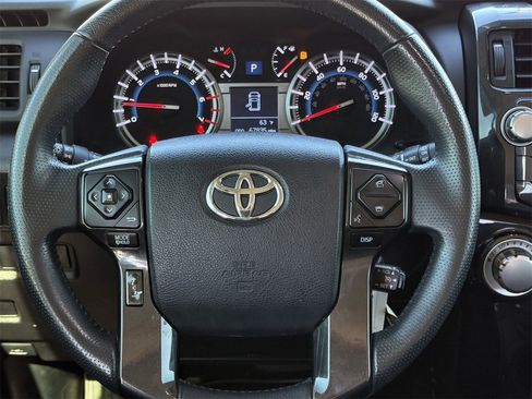 Used 2019 Toyota 4Runner TRD Off-Road image 11