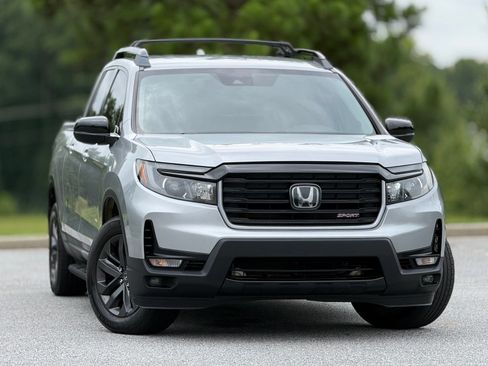 Used 2021 Honda Ridgeline Sport image 4
