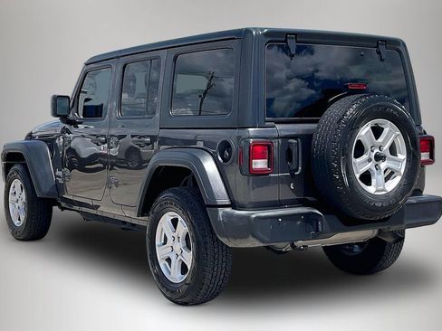 Used 2018 Jeep Wrangler Unlimited Sport S AWD/4WD image 4
