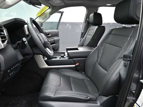 Used 2024 Toyota Sequoia SR5 image 15