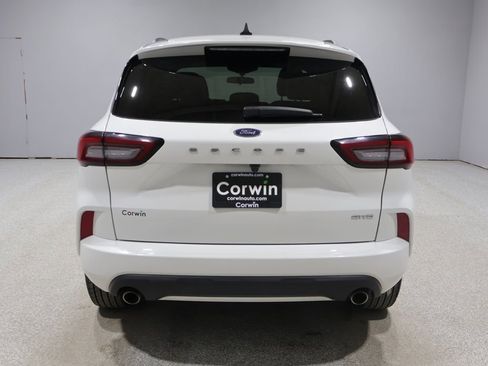 Used 2024 Ford Escape ST-Line image 3