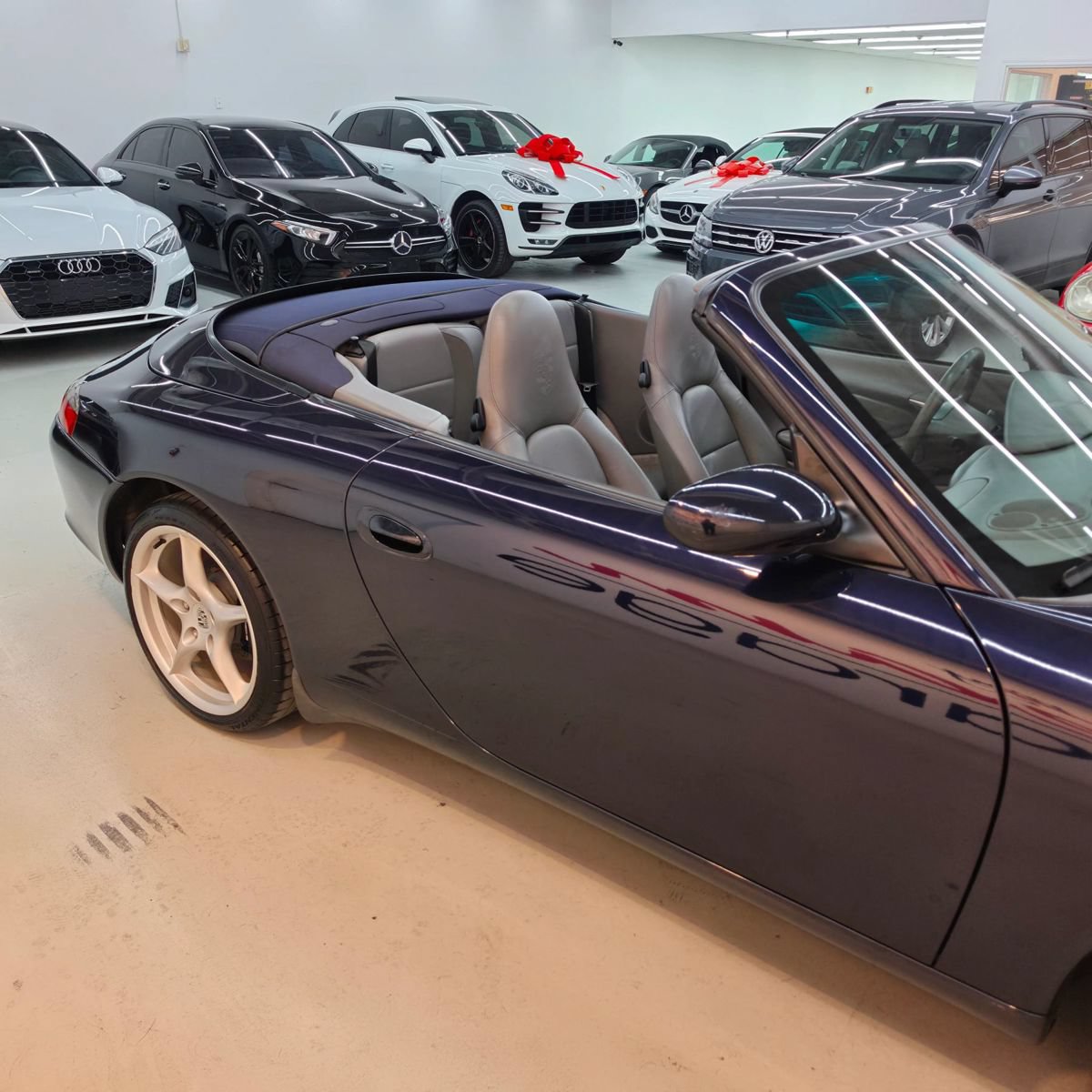 Used 2004 Porsche 911 Carrera 4 AWD/4WD image 6