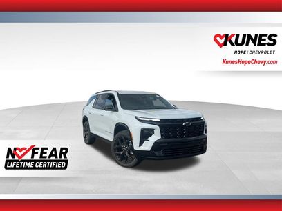 New 2026 Chevrolet Traverse RS w/ LPO, Floor Liner Package