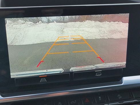 Used 2023 GMC Sierra 1500 Elevation image 26