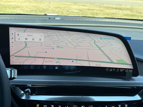 New 2025 Cadillac Lyriq Luxury image 20