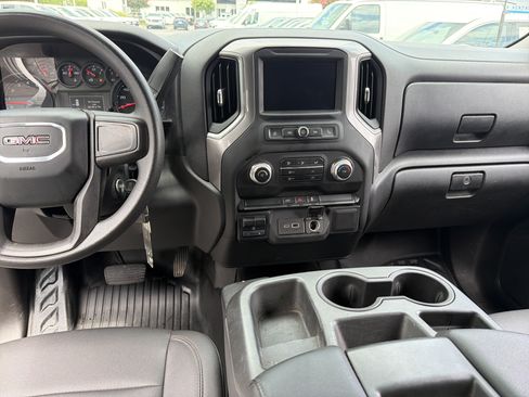 Used 2021 GMC Sierra 2500 4x4 Crew Cab w/ Convenience Package image 31