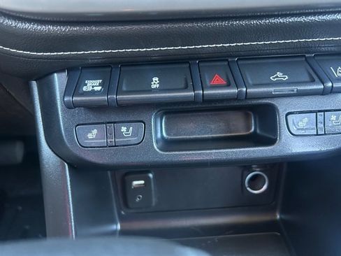 Used 2018 GMC Canyon Denali image 26