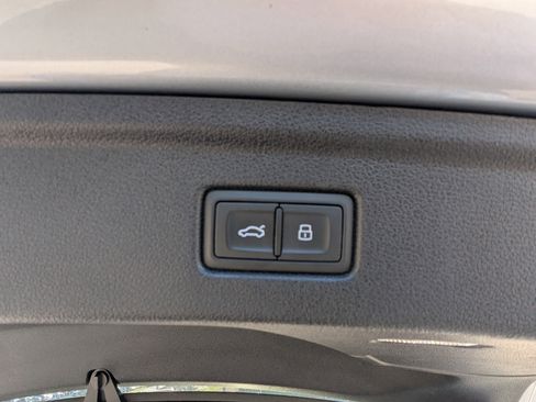 Used 2019 Audi S5 Premium Plus w/ Premium Plus image 17