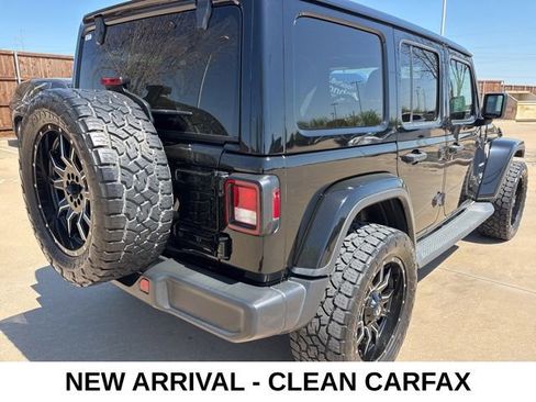 Used 2019 Jeep Wrangler Unlimited Sahara w/ Uconnect 4C Nav & Sound Group image 3