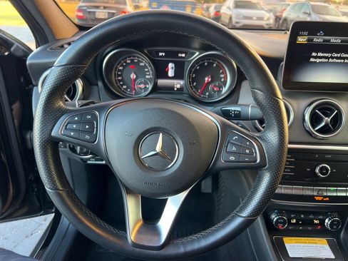 Used 2019 Mercedes-Benz GLA 250 4MATIC image 28