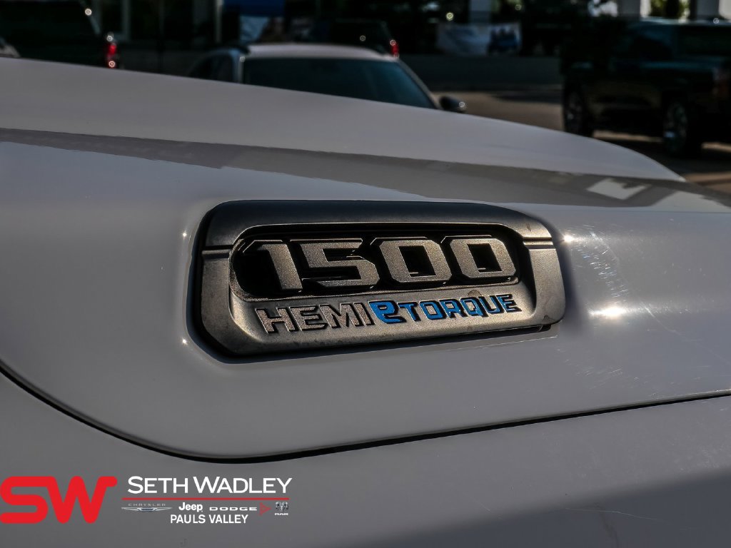 Used 2022 RAM 1500 Big Horn w/ Night Edition AWD/4WD image 10