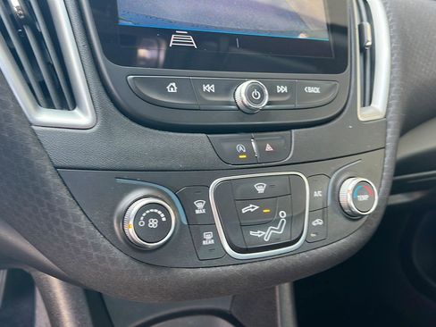 Used 2020 Chevrolet Malibu LS image 27