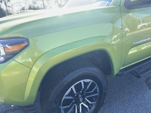 Used 2023 Toyota Tacoma TRD Sport image 6