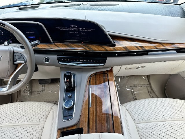 Used 2024 Cadillac Escalade Sport Platinum AWD/4WD image 20
