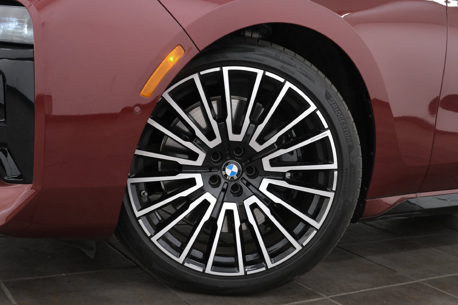 New 2026 BMW 760i xDrive AWD/4WD image 2