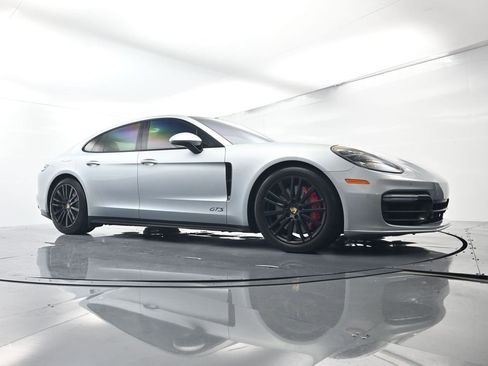 Used 2020 Porsche Panamera GTS image 42