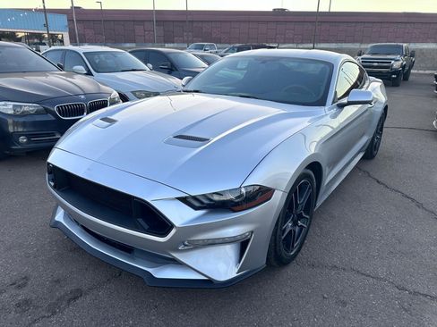 Used 2019 Ford Mustang Coupe w/ Equipment Group 101A RWD image 5
