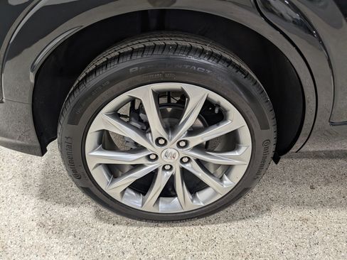 Used 2025 Buick Encore GX Avenir w/ Avenir Technology Package AWD/4WD image 11