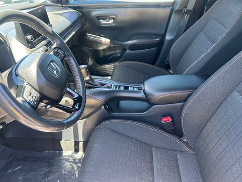 Used 2024 Honda HR-V Sport image 18