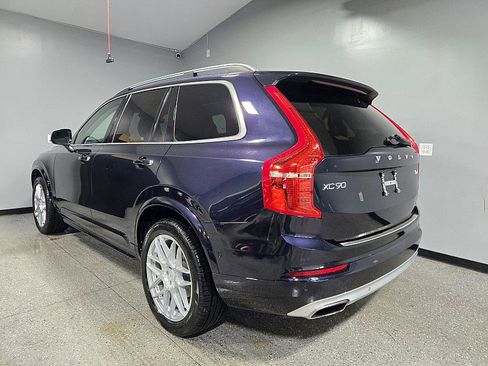 Used 2016 Volvo XC90 T6 Momentum w/ Momentum Plus Package image 5