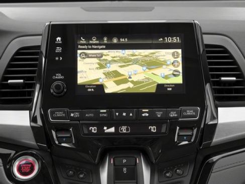 Used 2018 Honda Odyssey Elite image 16