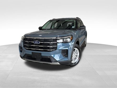 New 2026 Ford Explorer Active RWD image 1