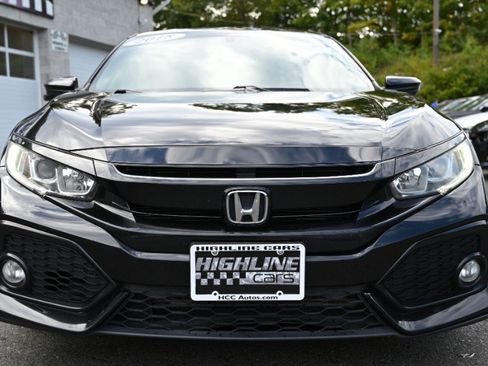 Used 2018 Honda Civic EX image 8