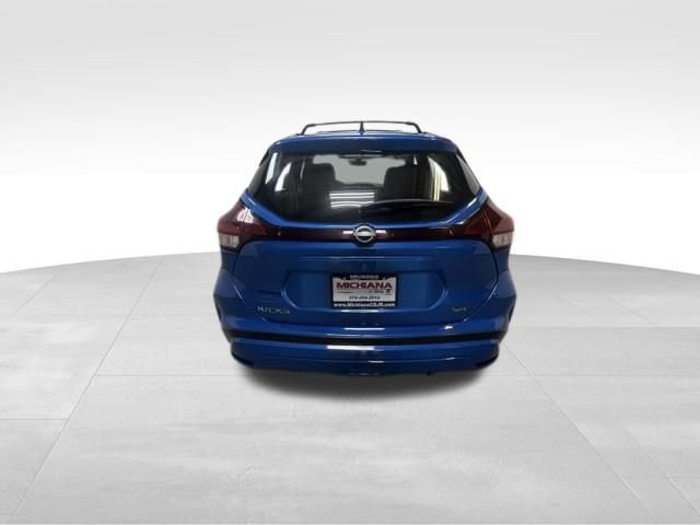 Used 2023 Nissan Kicks SR w/ Interior Electronics Package FWD image 8