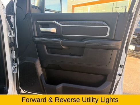 Used 2024 RAM 2500 Big Horn image 28