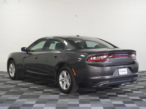 Used 2020 Dodge Charger SXT w/ Leather Interior Group RWD image 3