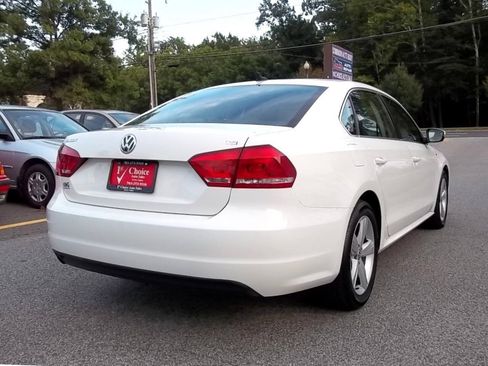 Used 2014 Volkswagen Passat 1.8T Wolfsburg Edition FWD image 4