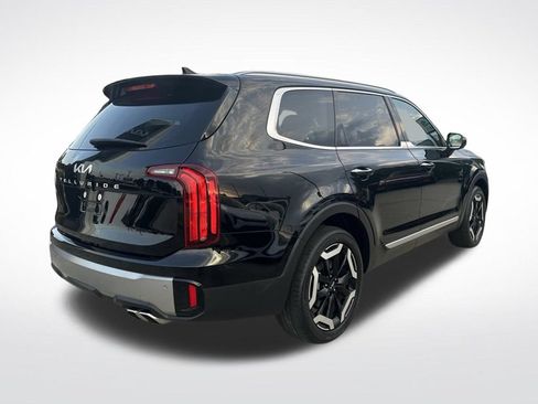 Used 2025 Kia Telluride S FWD image 9
