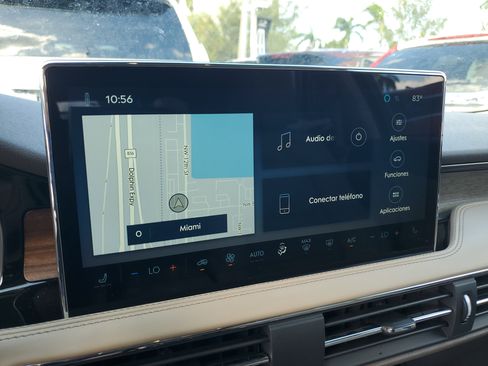 Certified 2023 Lincoln Corsair Reserve image 18