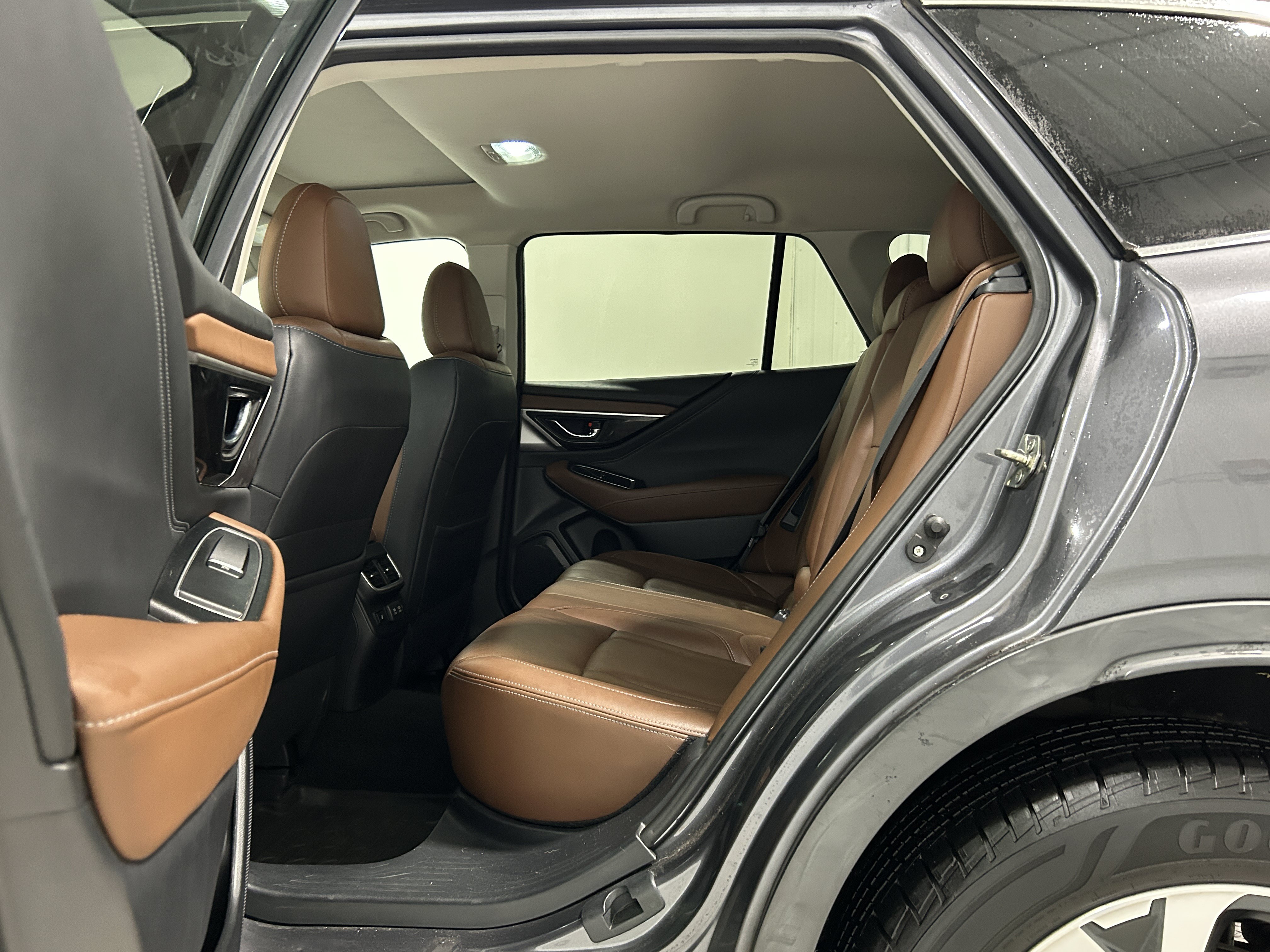 Used 2020 Subaru Outback Touring XT AWD/4WD image 29