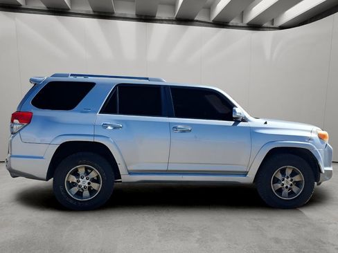 Used 2011 Toyota 4Runner SR5 w/ Premium Pkg w/Leather image 6