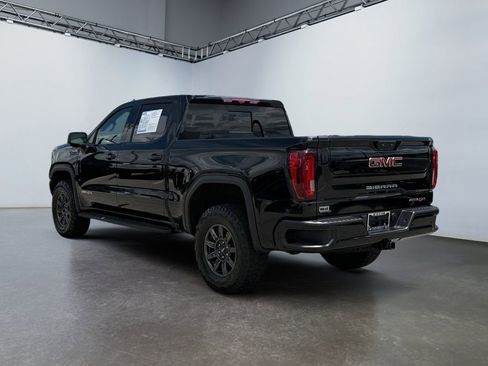 Used 2024 GMC Sierra 1500 AT4X AWD/4WD image 5