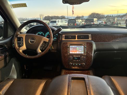 Used 2014 GMC Sierra 3500 Denali image 28