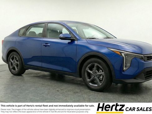 Used 2025 Kia K4 LXS FWD image 1