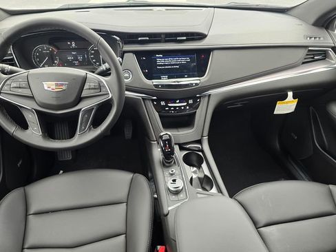 New 2026 Cadillac XT5 Luxury image 15